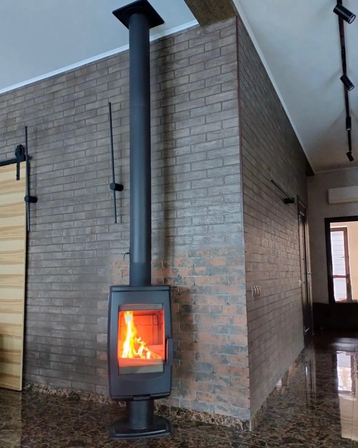 Современная печь Plamen ARIA.